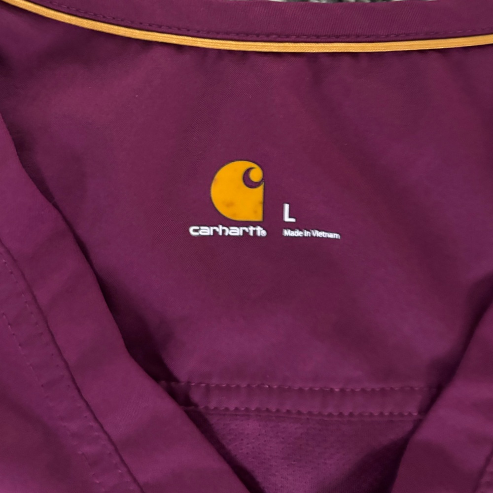 Men’s large carhart scrub top